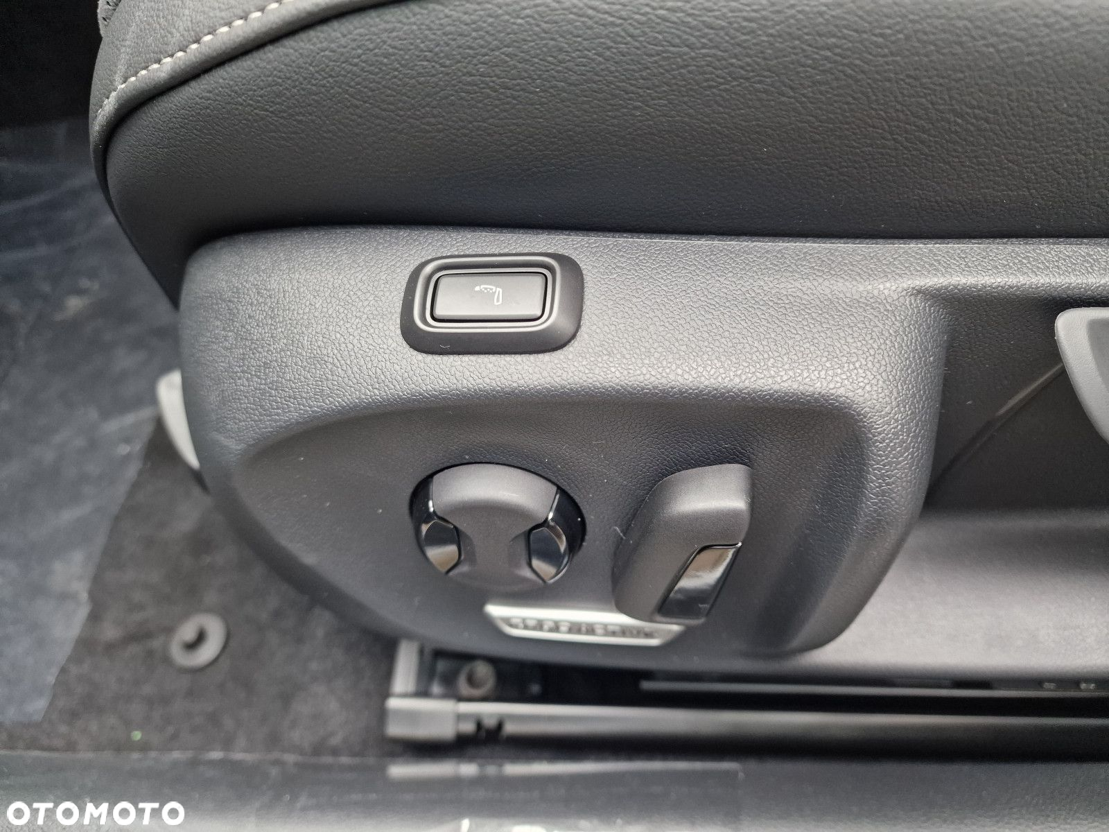 Volkswagen Passat - 14