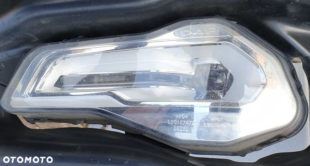 ZDERZAK KOMPLETNY Z HALOGENAMI I WSPORNIKAMI DAF XF/XG/XG+ - 6