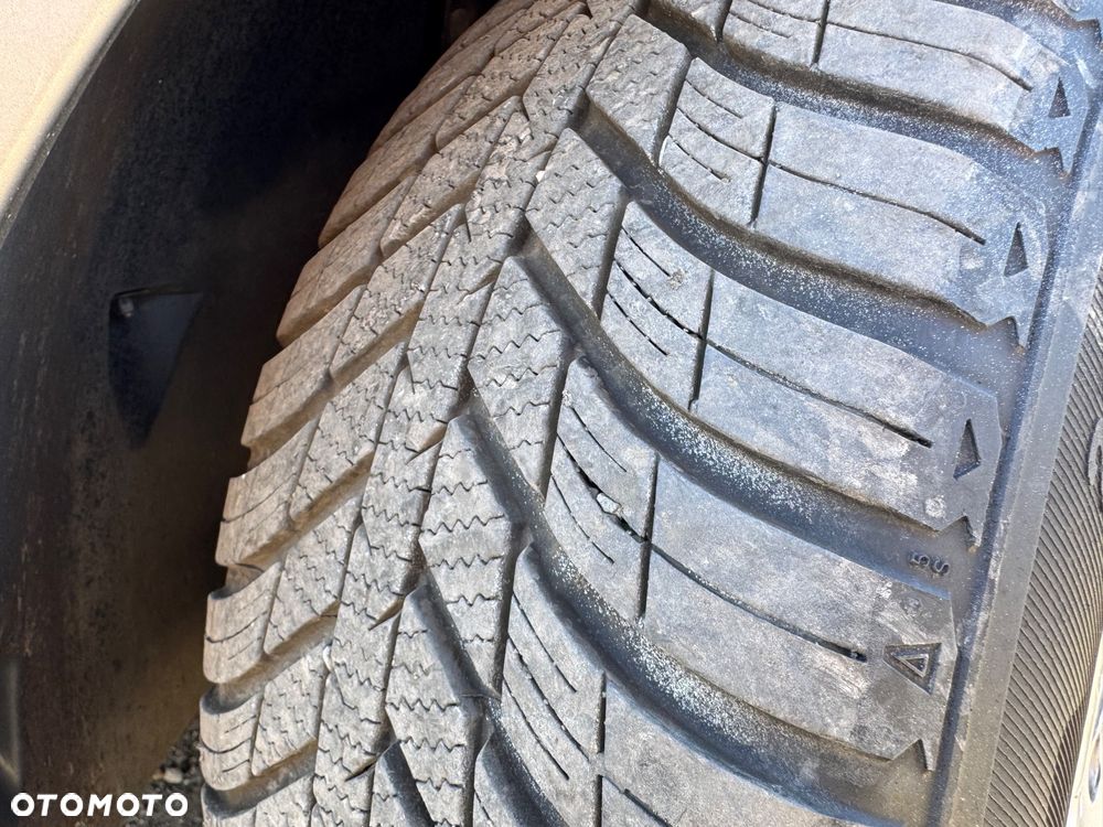 Mercedes-Benz Klasa E 220 CDI Automatik Classic BusinessEDITION - 34