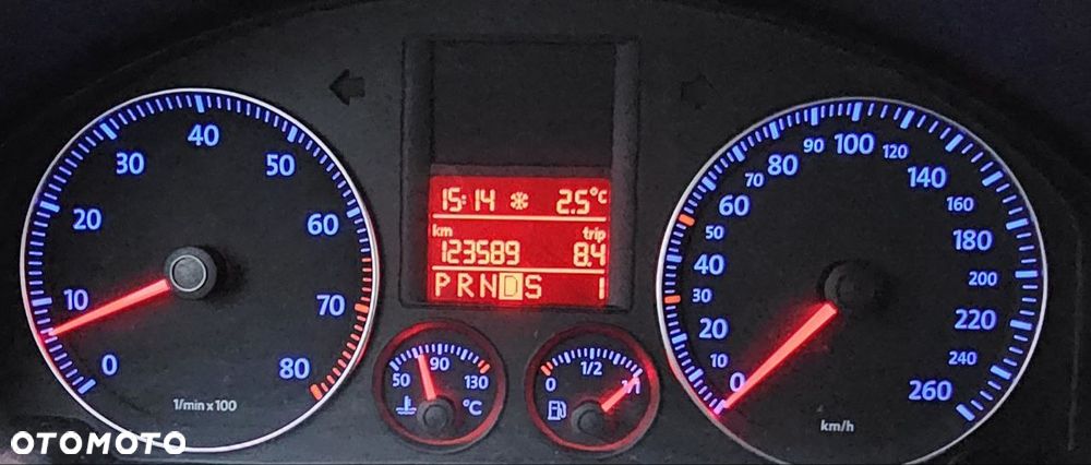 Volkswagen Jetta - 11