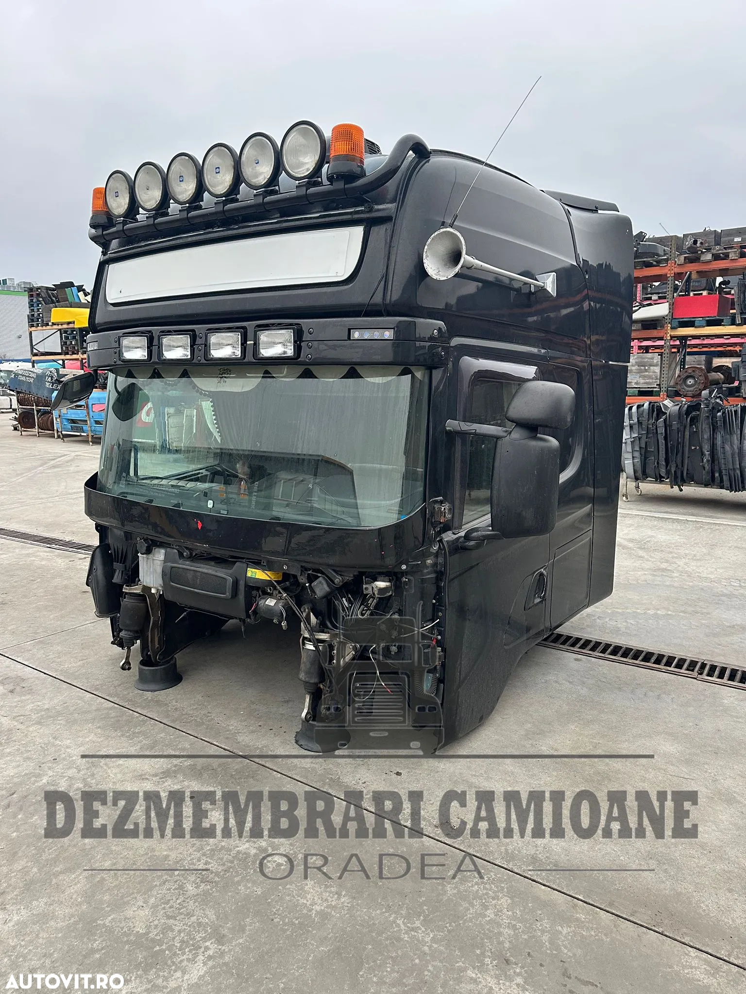 CABINA SCANIA R480 TOPLINE CR19 - 2