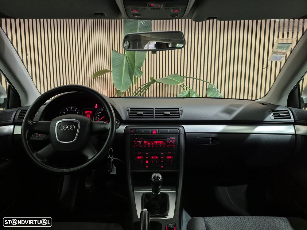 Audi A4 Avant 1.6 Exclusive - 15