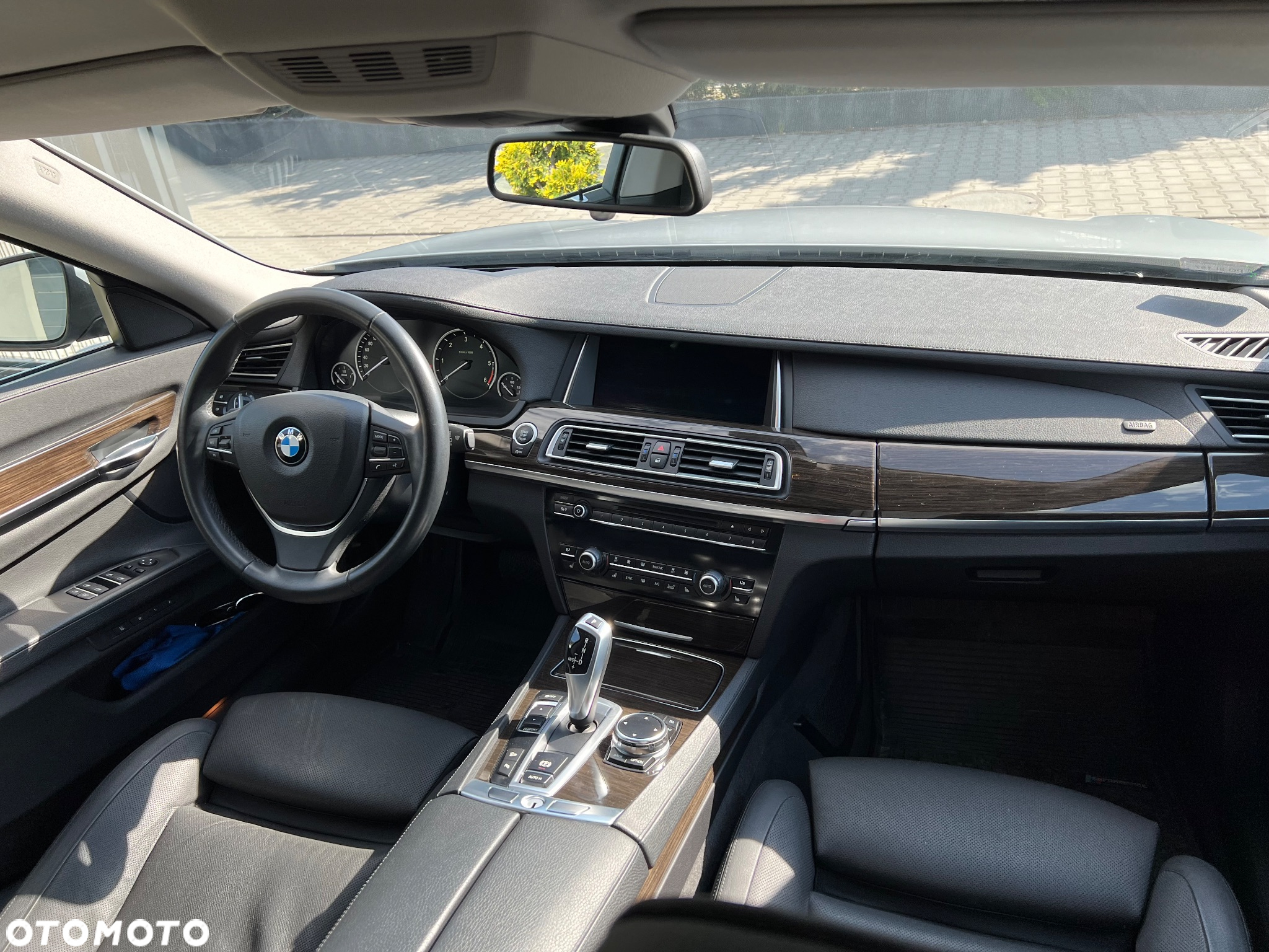 BMW Seria 7 740d xDrive - 9