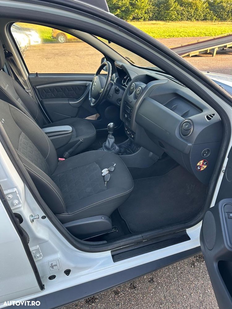 Dacia Duster 1.2 TCe 4x2 Laureate - 11