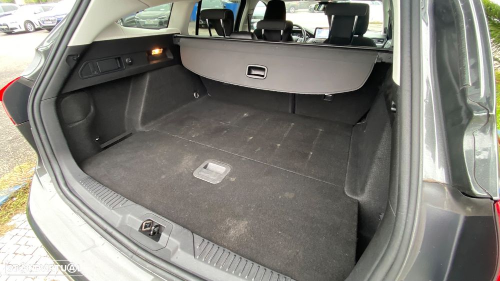 Ford Focus SW 1.5 TDCi EcoBlue Titanium - 12