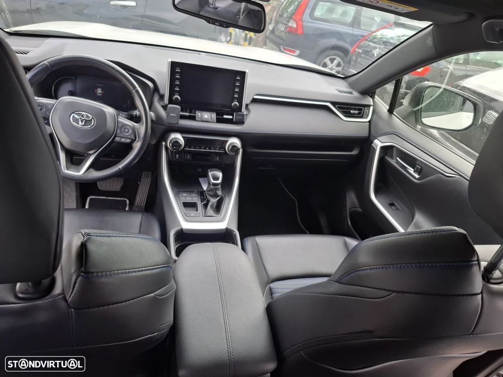 Toyota RAV4 2.5 HDF Square Collection - 18