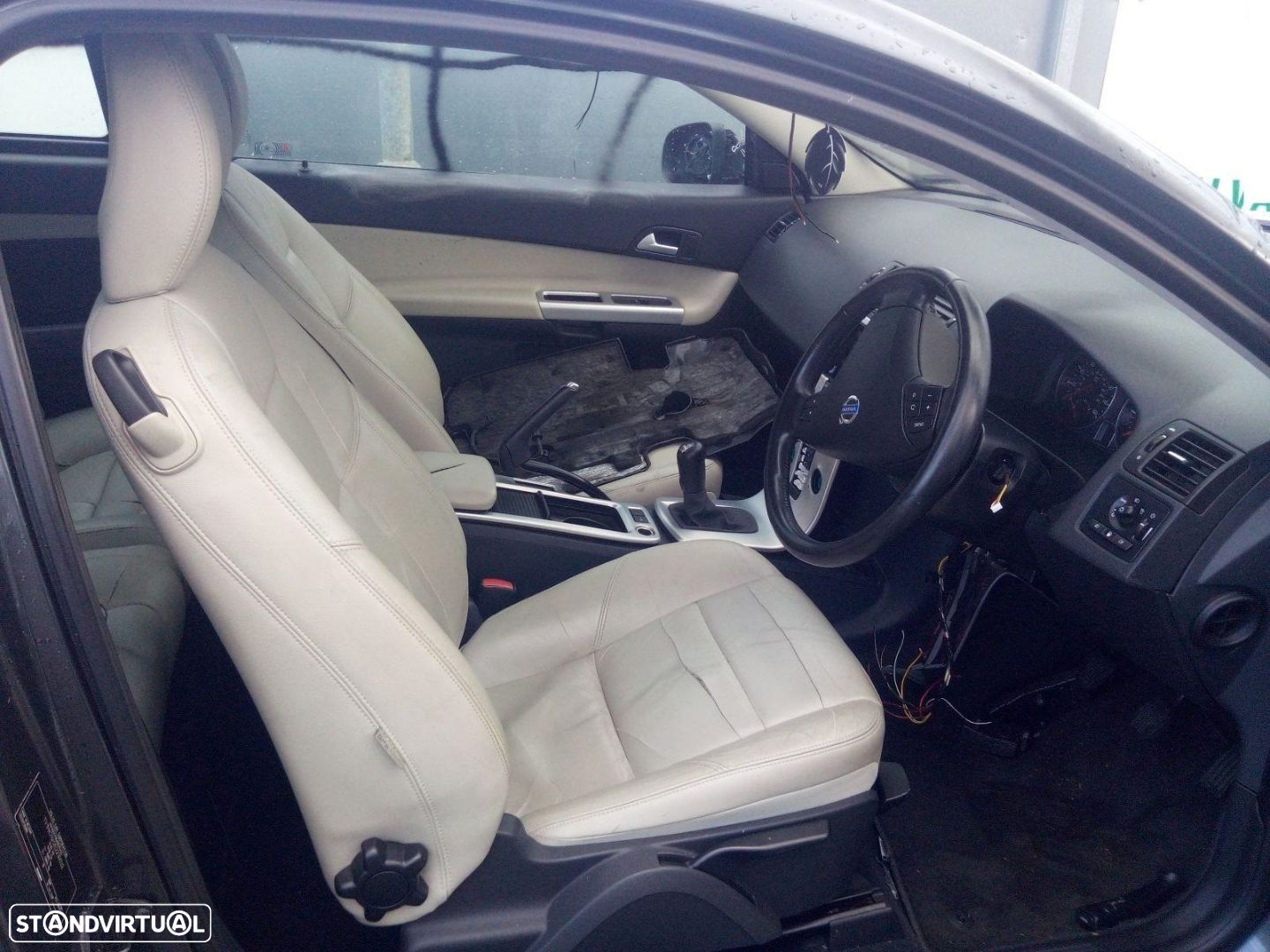 Volvo C30 1.6D de 2010 disponível para peças FRENTE VENDIDA - 6