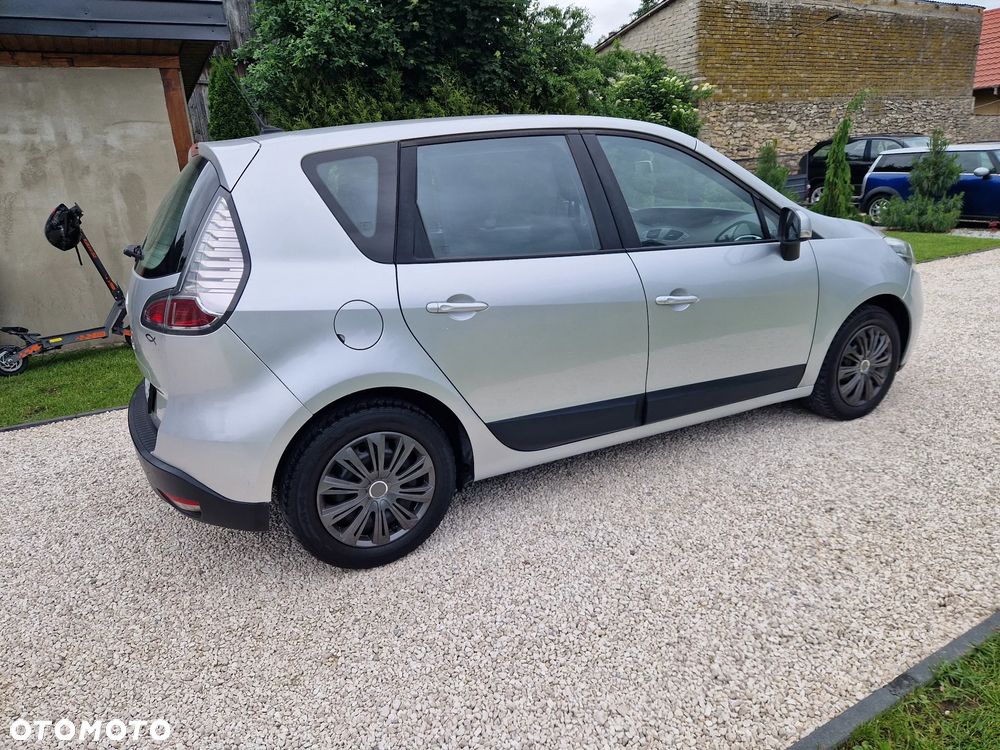 Renault Scenic 1.6 16V 110 TomTom Edition - 23