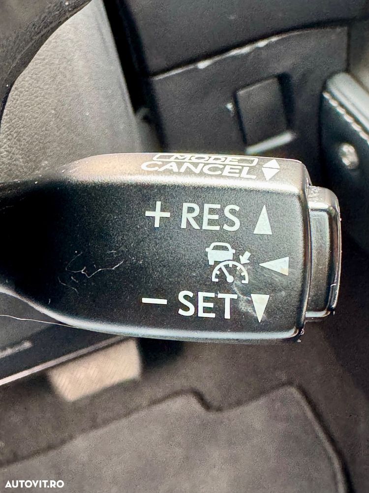 Lexus Seria NX 300h E-FOUR Luxury Line - 32