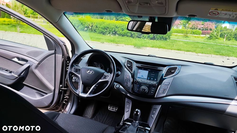 Hyundai i40 Kombi 1.7 CRDi DCT Premium - 39