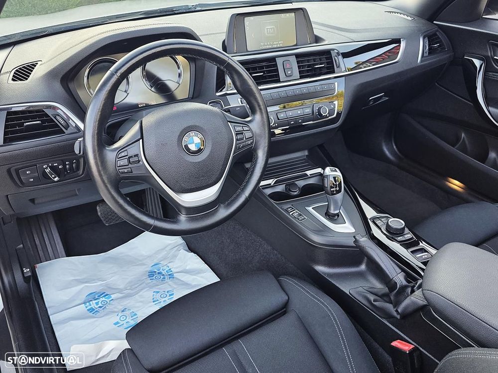 BMW 218 d Cabrio Line Sport Auto - 23
