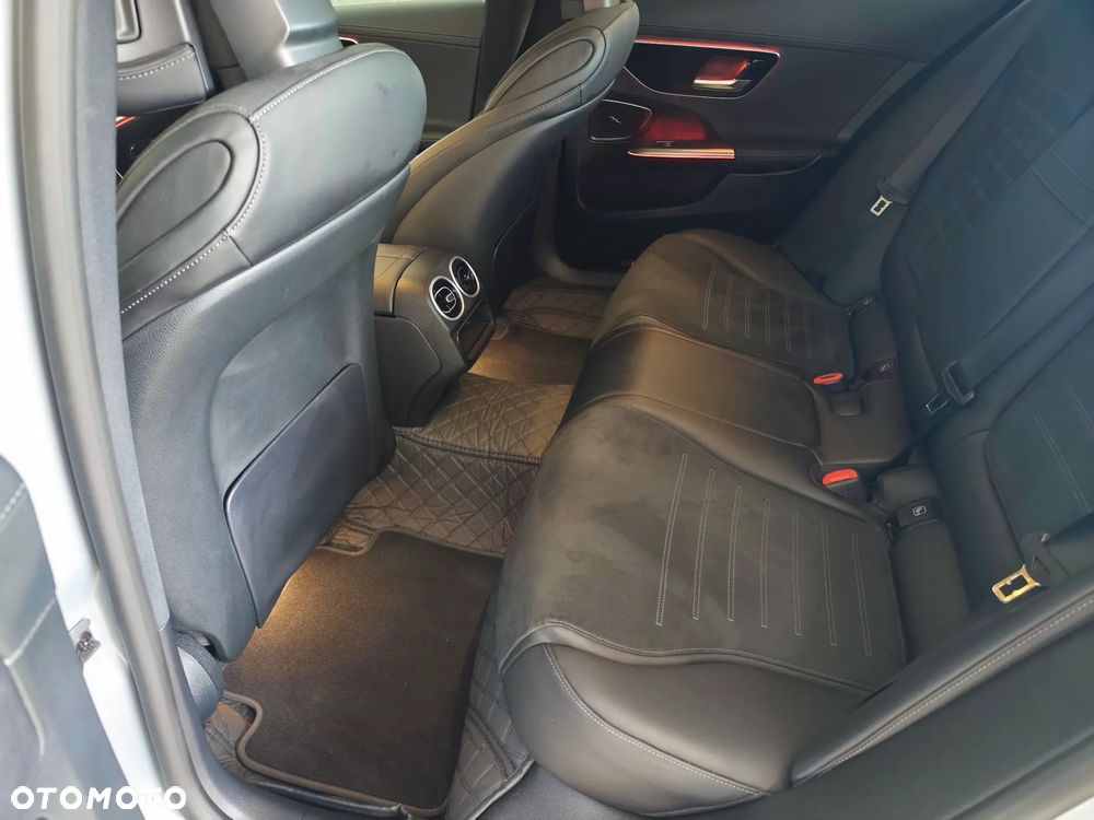 Mercedes-Benz Klasa C 220 d mHEV AMG - 40