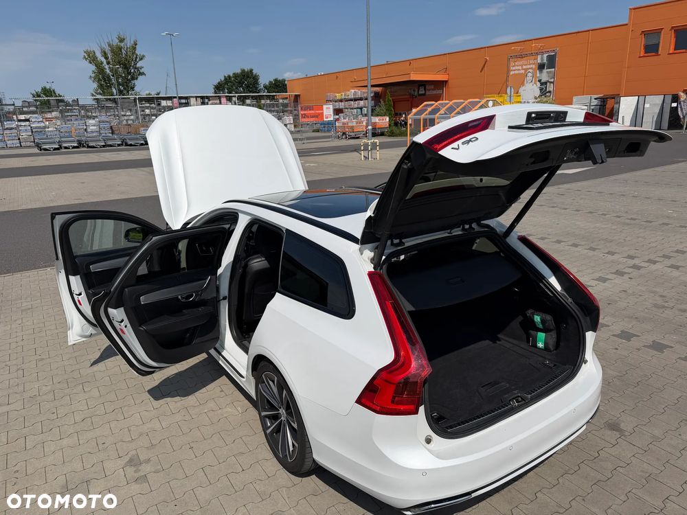 Volvo V90 D5 SCR AWD R-Design - 11