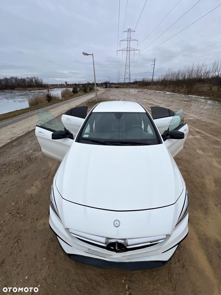 Mercedes-Benz CLA - 17