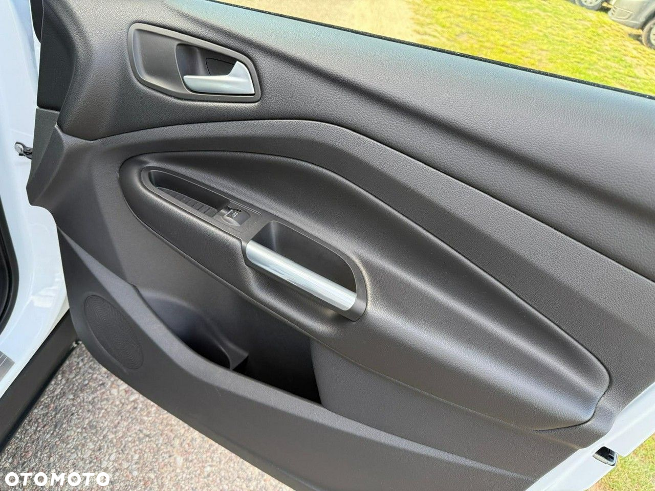 Ford Kuga - 28
