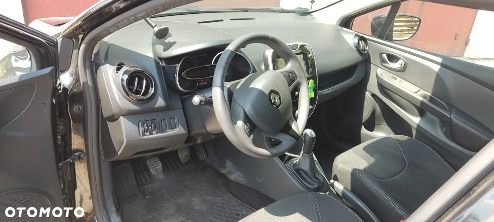 Renault Clio 1.2 16V Life - 10