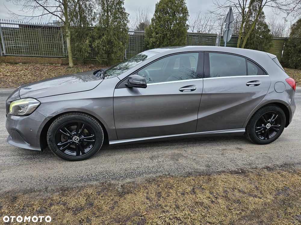 Mercedes-Benz Klasa A 180 7G-DCT StreetStyle - 5