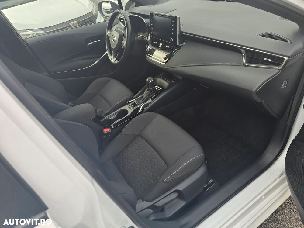 Toyota Corolla 1.8 HSD TS Dynamic - 10