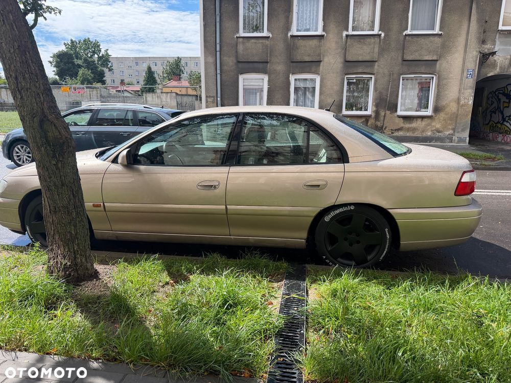 Opel Omega 2.2 Elegance - 8
