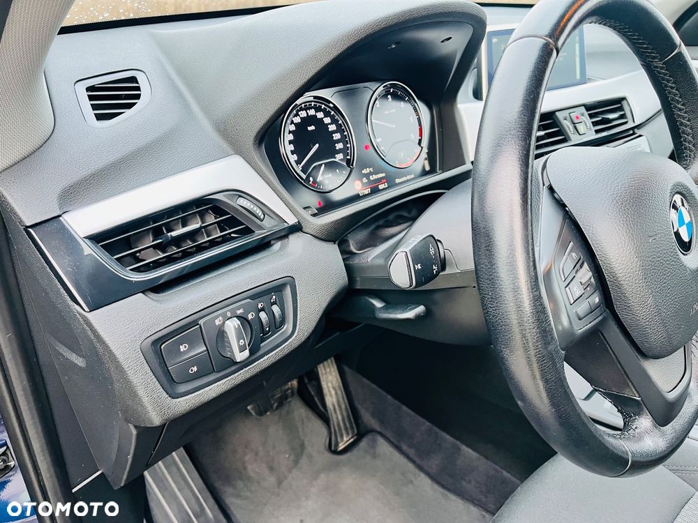 BMW X1 sDrive18d Business Edition - 18