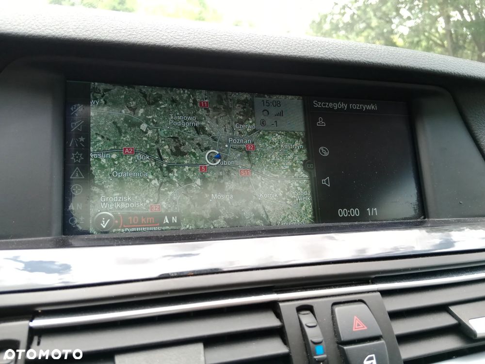 BMW Seria 5 520d - 32