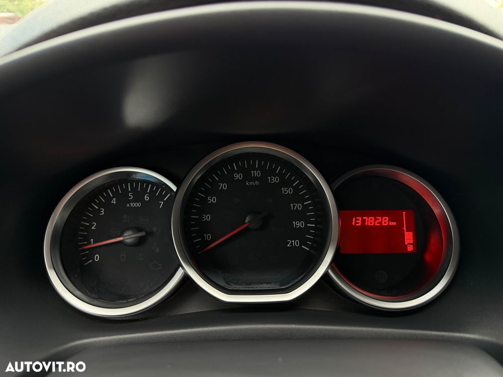 Dacia Logan 0.9 TCe Laureate - 8