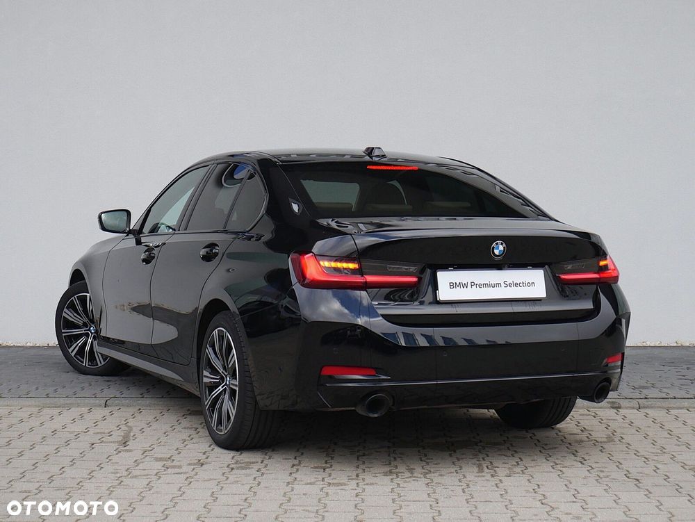BMW Seria 3 330d xDrive MHEV Sport Line - 4