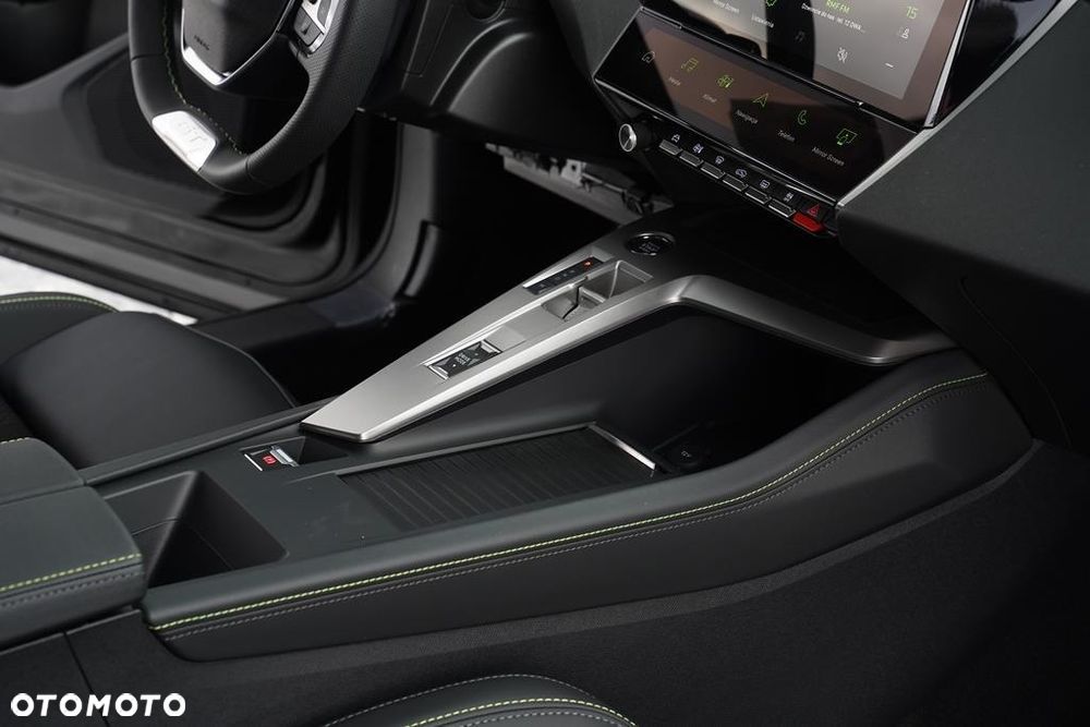 Peugeot 408 1.2 PureTech mHEV GT Exclusive S&S e-DSC6 - 20