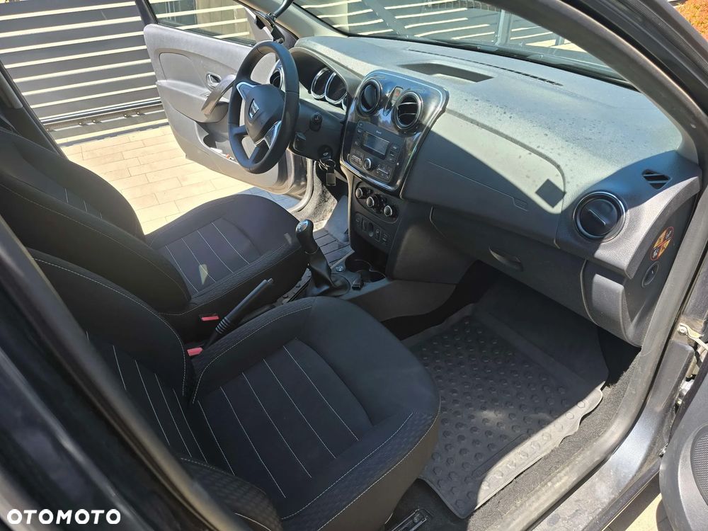 Dacia Sandero - 8