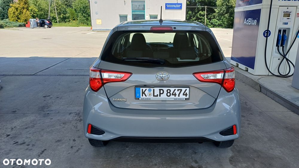 Toyota Yaris 1.5 Premium - 6