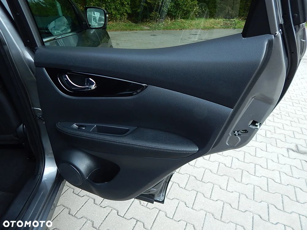Nissan Qashqai 1.2 DIG-T N-Vision EU6 - 30