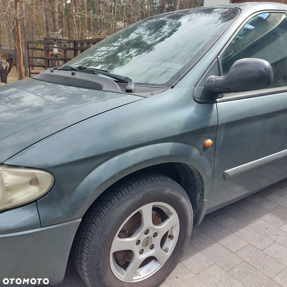 Chrysler Voyager 2.8 LX CRD - 4