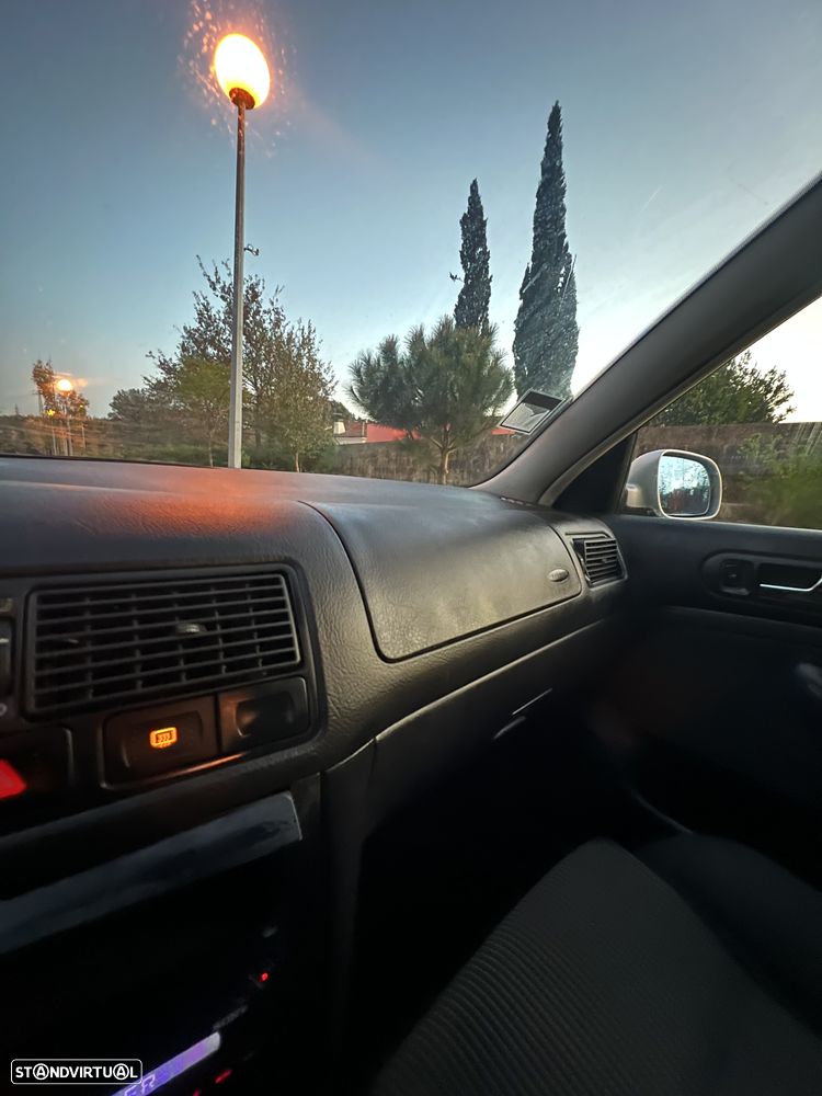 VW Golf Variant 1.9 TDi 4M Highline - 7