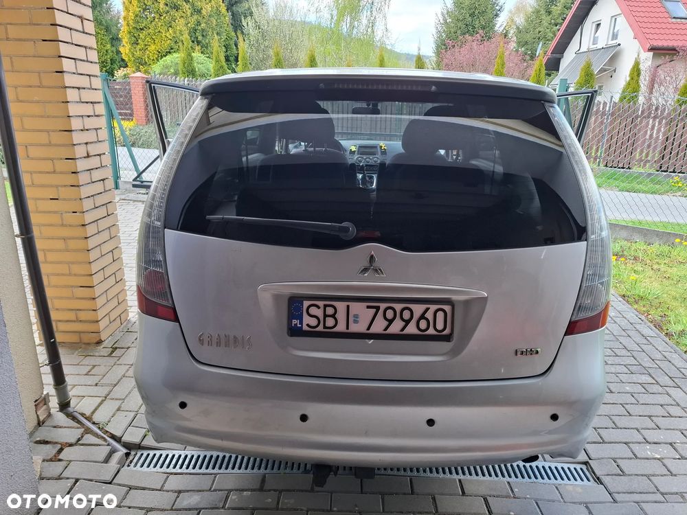 Mitsubishi Grandis 2.0 DI-D Invite - 5