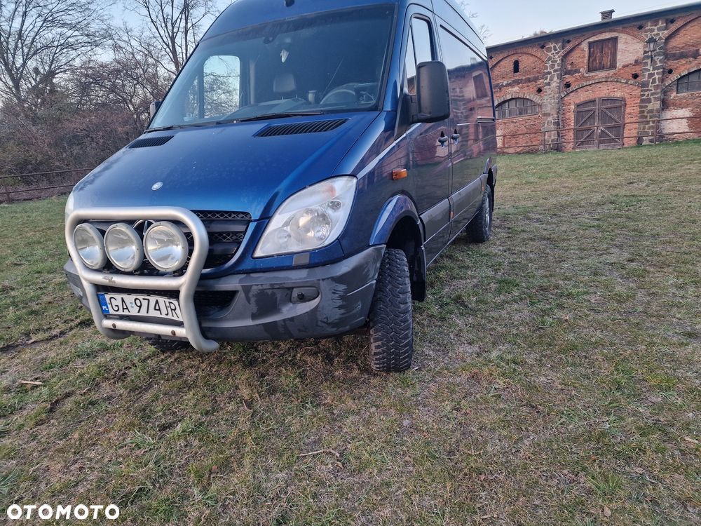 Mercedes-Benz Sprinter - 16