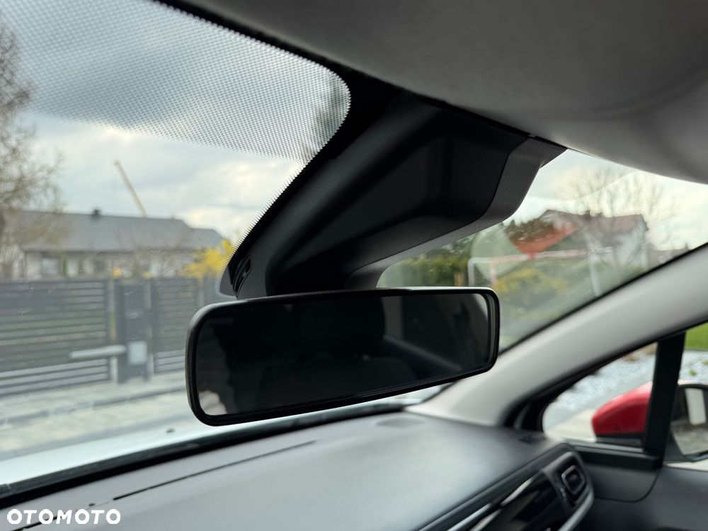 Citroën C3 1.2 PureTech Shine - 30