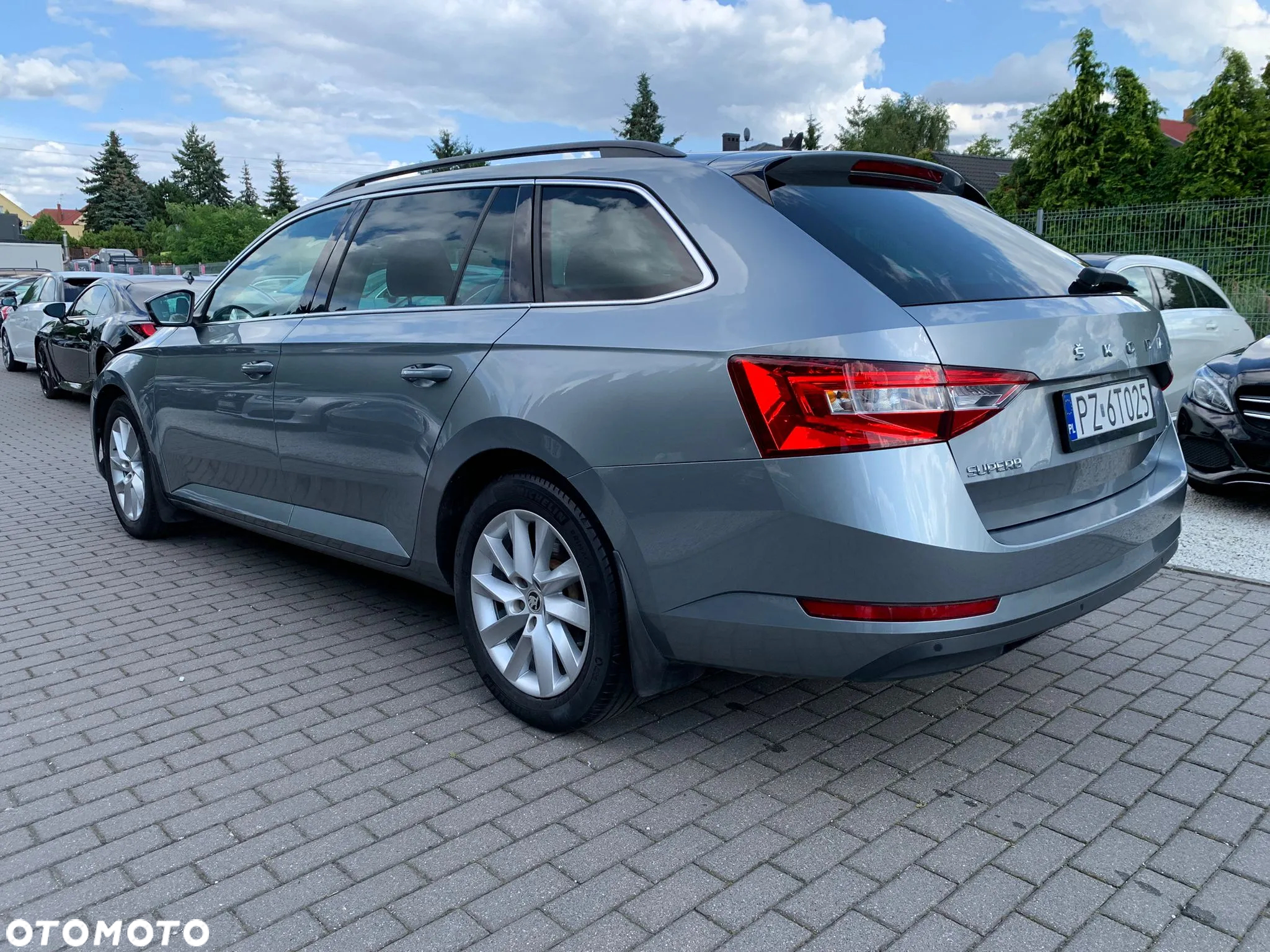 Skoda Superb 1.5 TSI ACT DSG Active - 5