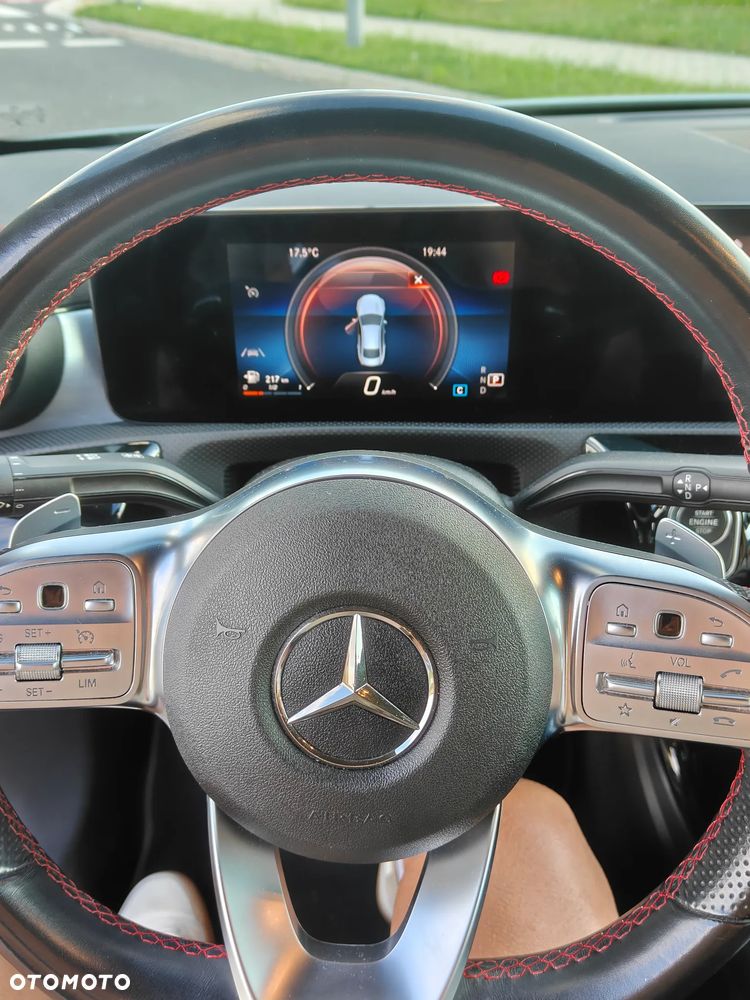 Mercedes-Benz CLA 180 AMG Line 7G-DCT - 12