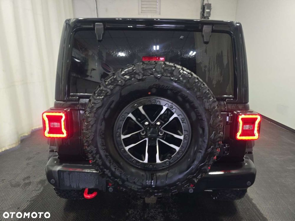 Jeep Wrangler - 3