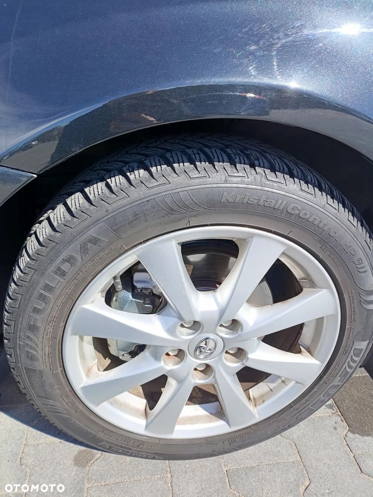 Toyota Avensis 2.0 D-4D 2010 - 14