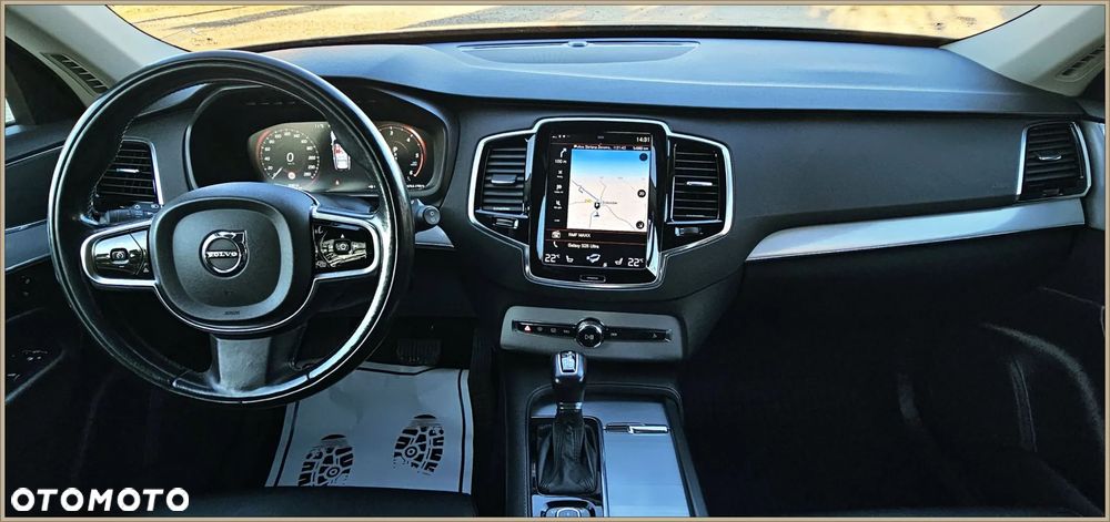 Volvo XC 90 D5 AWD Geartronic Momentum - 29