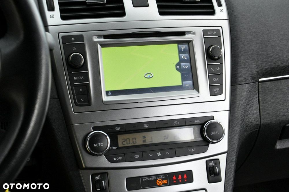 Toyota Avensis 1.8 Executive - 6