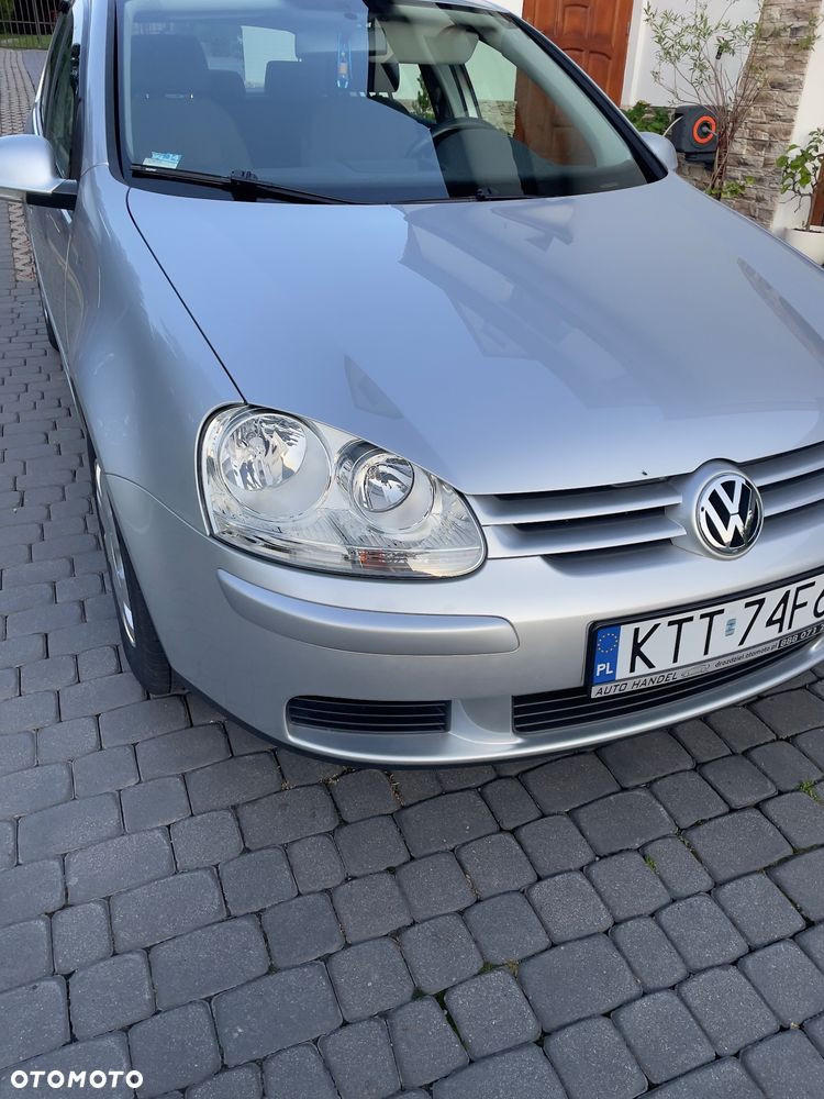 Volkswagen Golf - 2