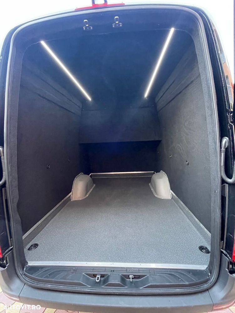 Mercedes-Benz Sprinter - 7