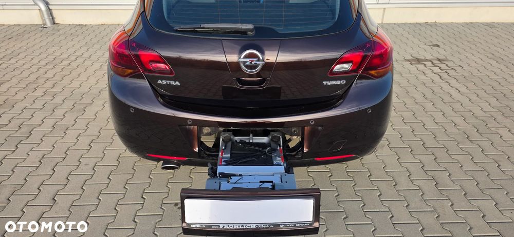 Opel Astra 1.4 Turbo Edition - 11