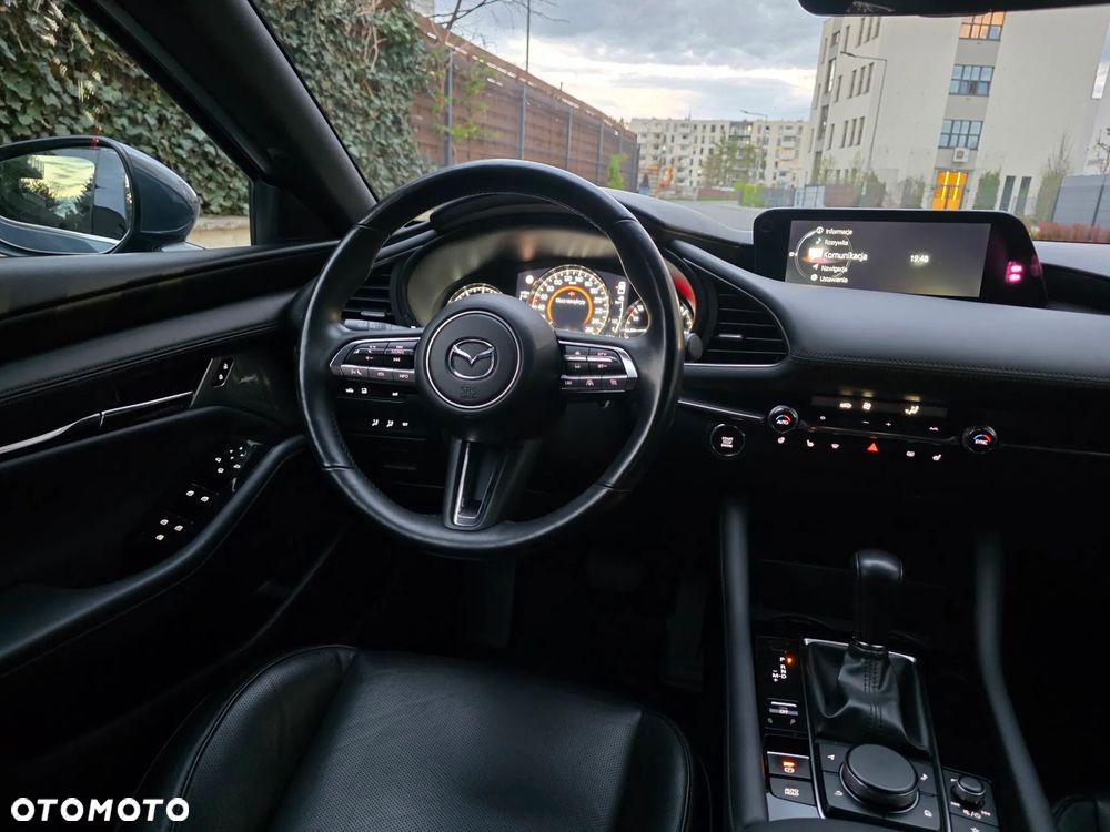 Mazda 3 2.0 mHEV Hikari - 17