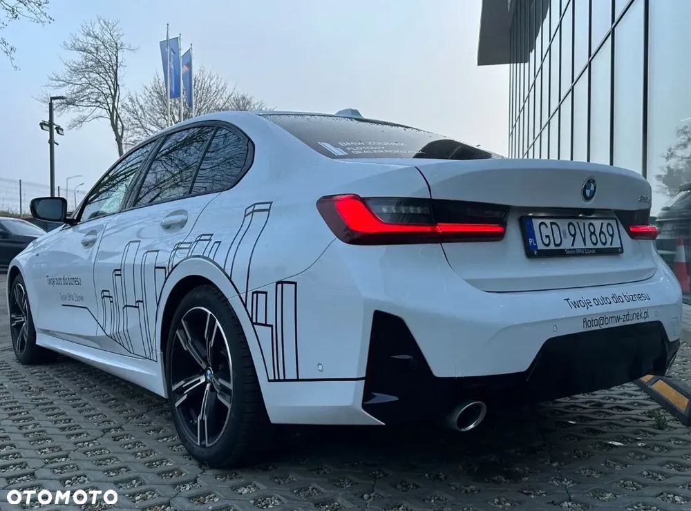 BMW Seria 3 318d mHEV M Sport - 3