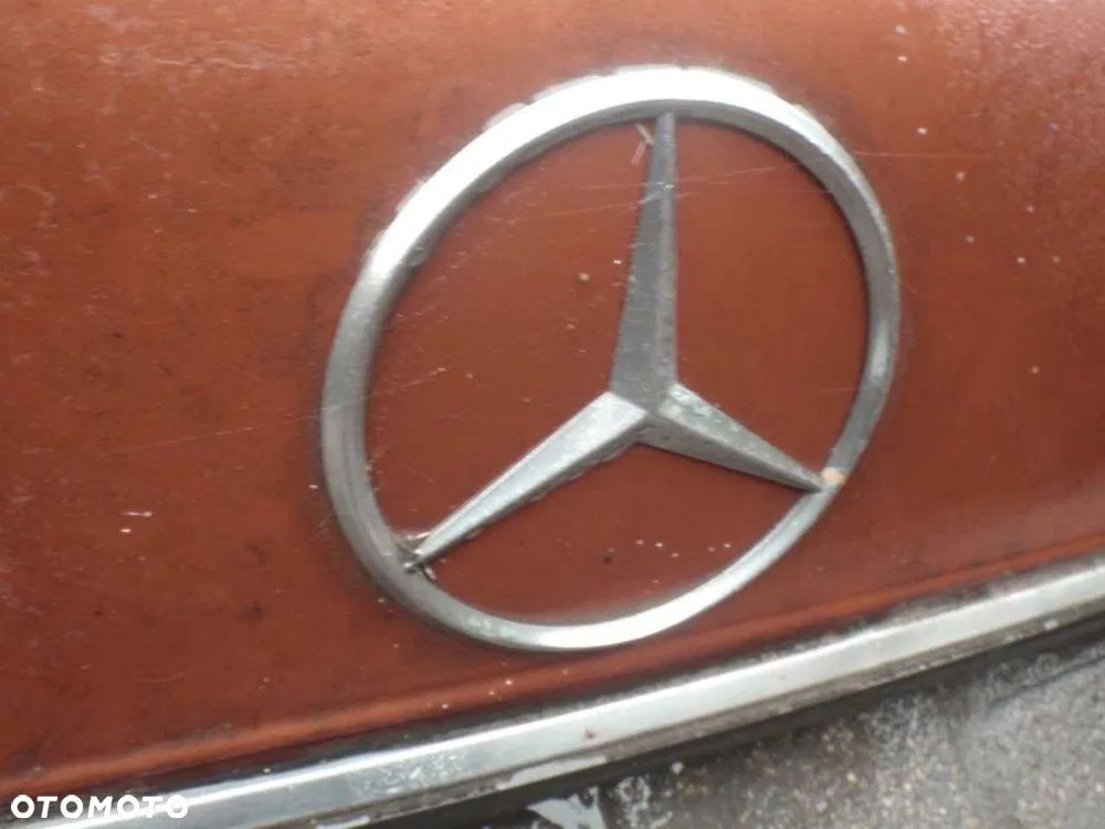 logo emblemat listwa tylna klapa mercedes w123 beczka - 5