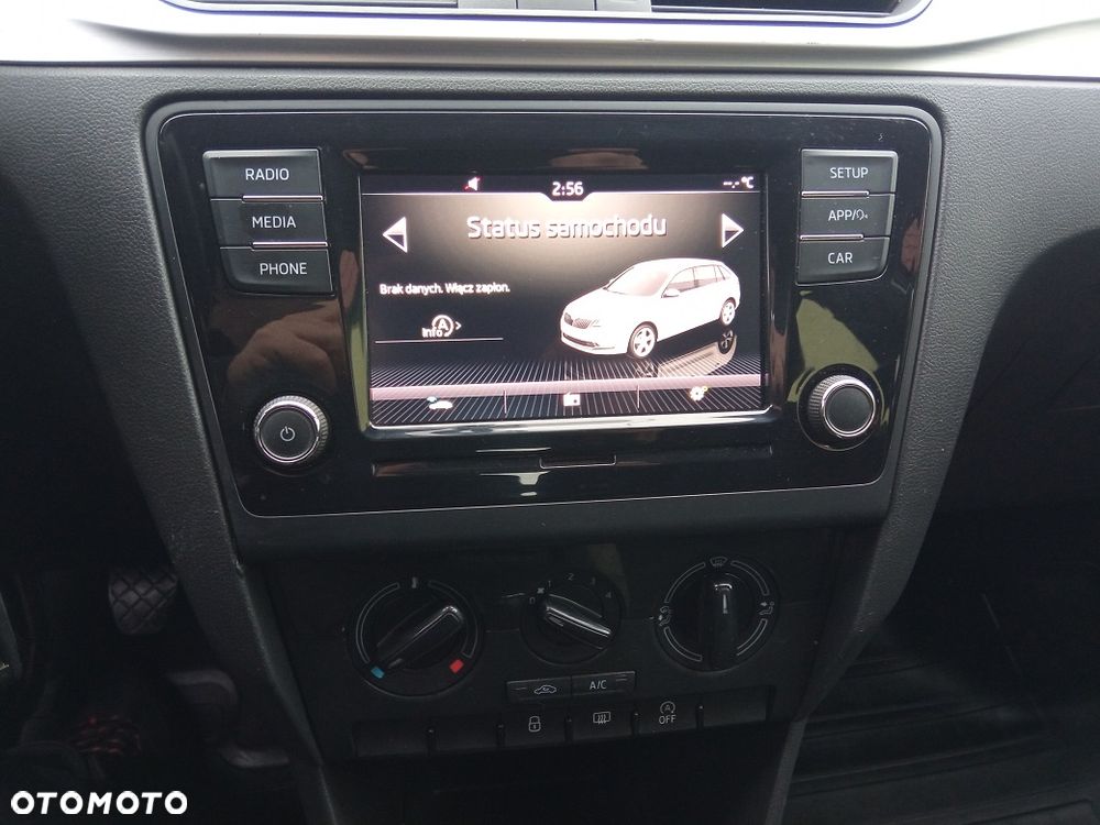 Skoda RAPID Spb 1.0 TSI Ambition - 12