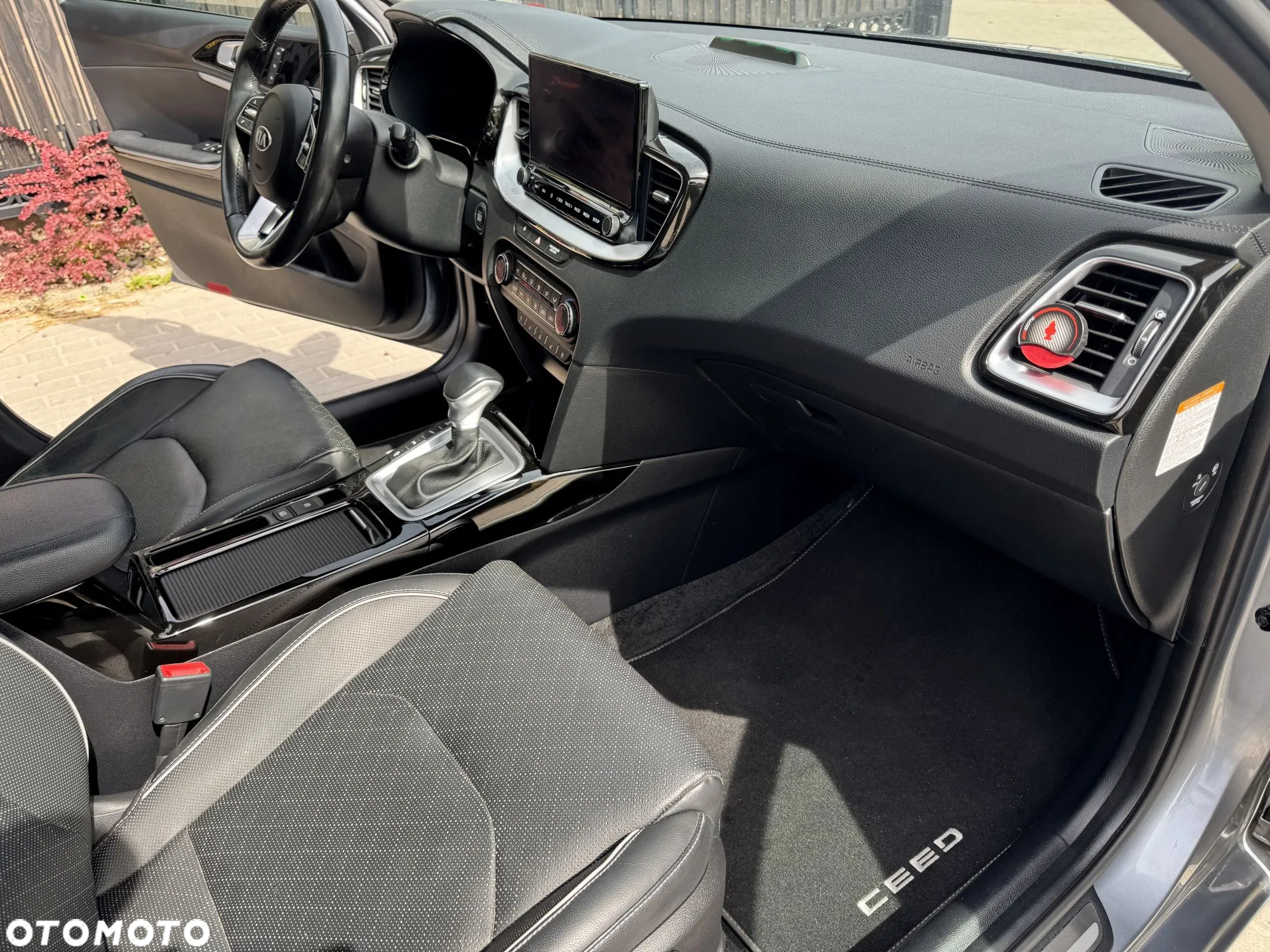 Kia Ceed SW 1.6 GDI DCT OPF Plug-in-Hybrid Platinum Edition - 22